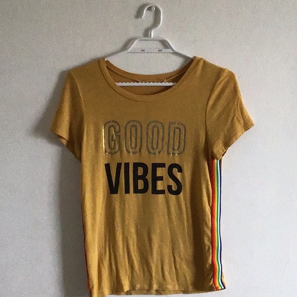 Yellow tee - Picture 1 of 2